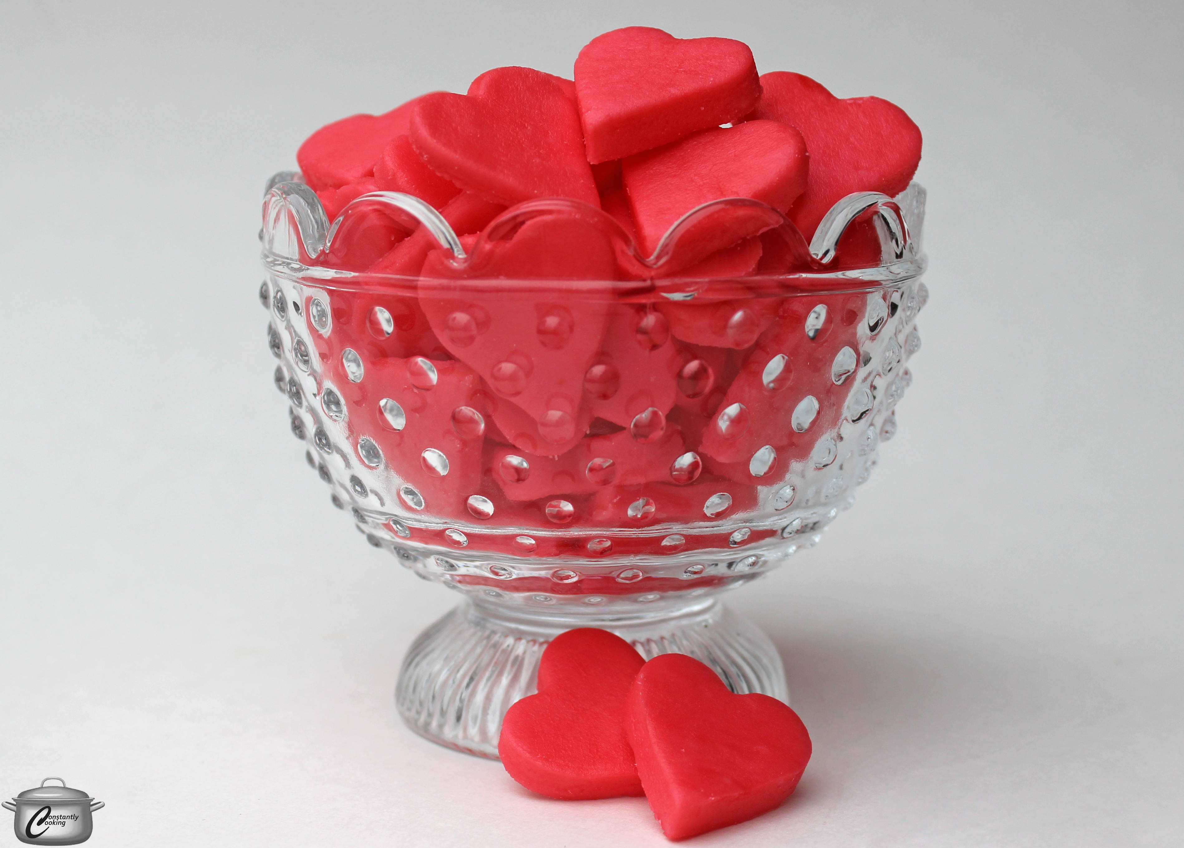 based on old-fashioned butter mints, these melt-in-your-mouth cinnamon hearts are easy to make and super tasty